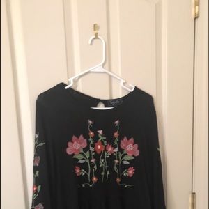 TWYLA and BLU  embroidered black 3/4 sleeve top